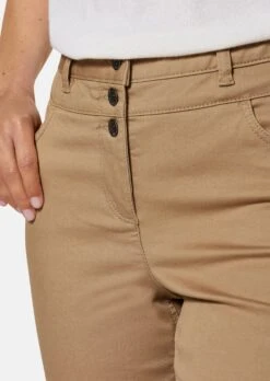 Highwaist-Jeans Aus Power-Stretch Macadamia -Madeleine Mode 00f543e006c4c98ac1eaa853d2c93699