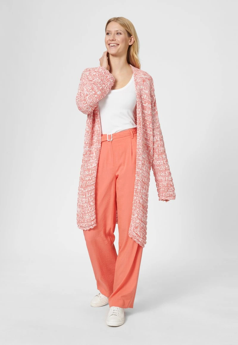 Strickjacke - Lachspink Weiß 4 Strickjacke - Lachspink Weiß – Bild 2