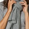 Schal Aus Reinem Kaschmir Grau / Melange 2 Schal Aus Reinem Kaschmir Grau / Melange -Madeleine Mode 0987eb760ca766fc4df5ae7634edc692