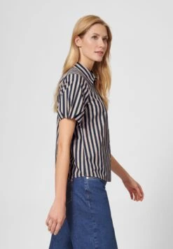 STREIFEN MIT KURZEN ÄRMELN - Hemdbluse - Marine Sand -Madeleine Mode 22d03261364040e3aa55869e5fd6437e