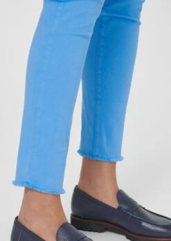 Jeans Mit Feinem Fransensaum Gletscher -Madeleine Mode 39010b0c3d9ad202cb33e14d676912ed