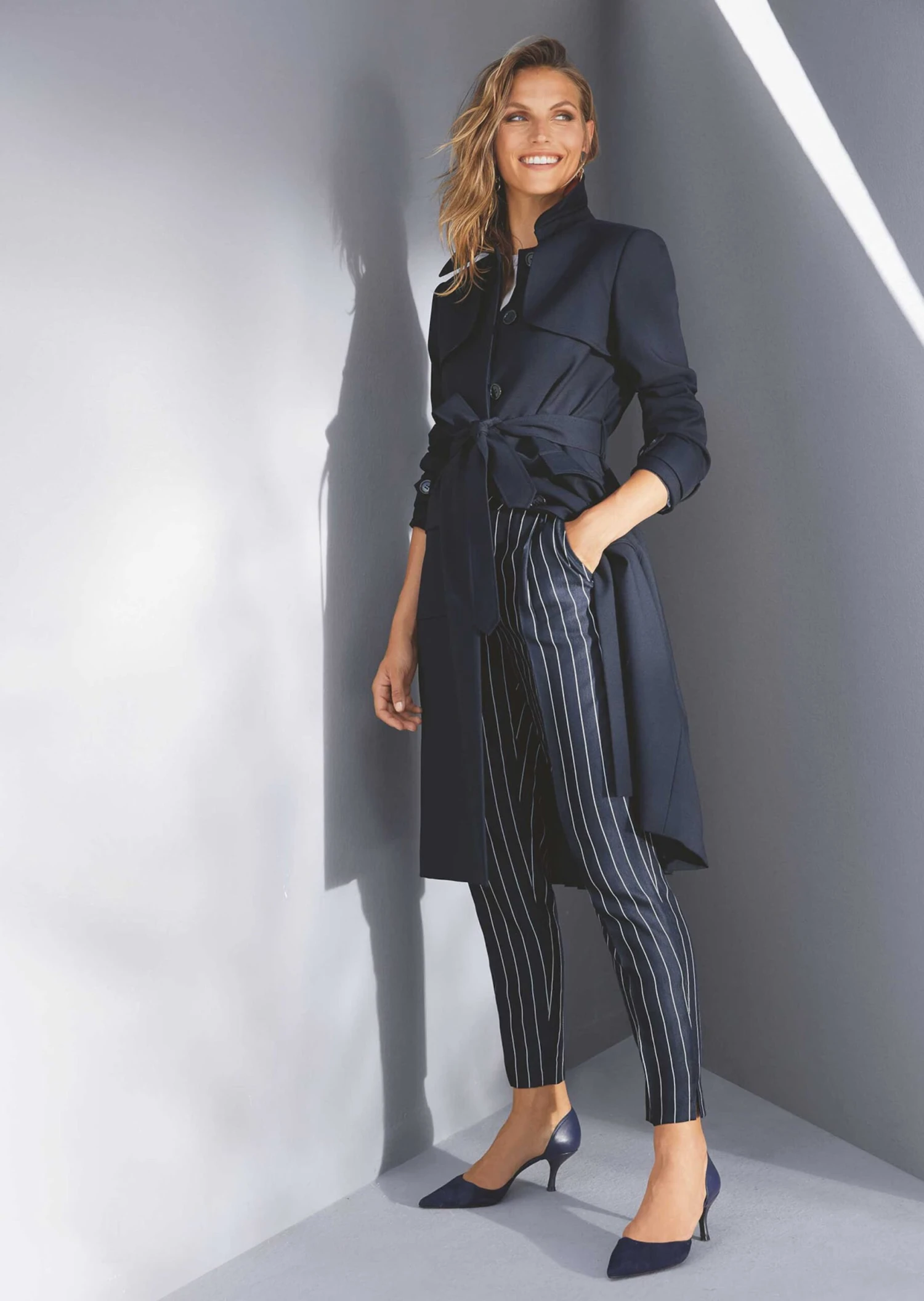 Hose Marine / Weiß 9 Hose Marine / Weiß – Bild 7