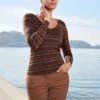 Longsleeve-Shirt Mit V-Ausschnitt Espresso / Multicolor -Madeleine Mode 3c33fbf6bd8b40f1d6691b630621ada6
