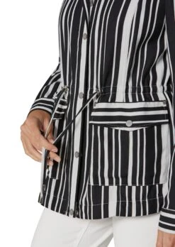 Outdoorjacke Weiß / Schwarz -Madeleine Mode 3f37534efde72d623c4594a64b43dbd3