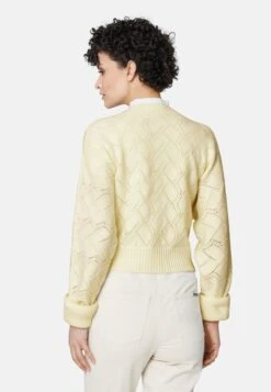 Strickjacke - Wollweiß -Madeleine Mode 469c5067c5954c86805bcba3fb8c277c