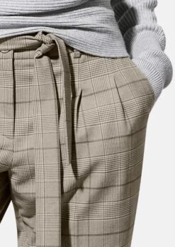 Karo-Bundfaltenhose Mit Bindegürtel Taupe / Multicolor -Madeleine Mode 48de1d4728eeb2c10cf63b0fdb08a11a