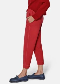 Verkürzte Jogg-Pants Salsarot -Madeleine Mode 4aaa9e6da26f069c6add10012a4e431b