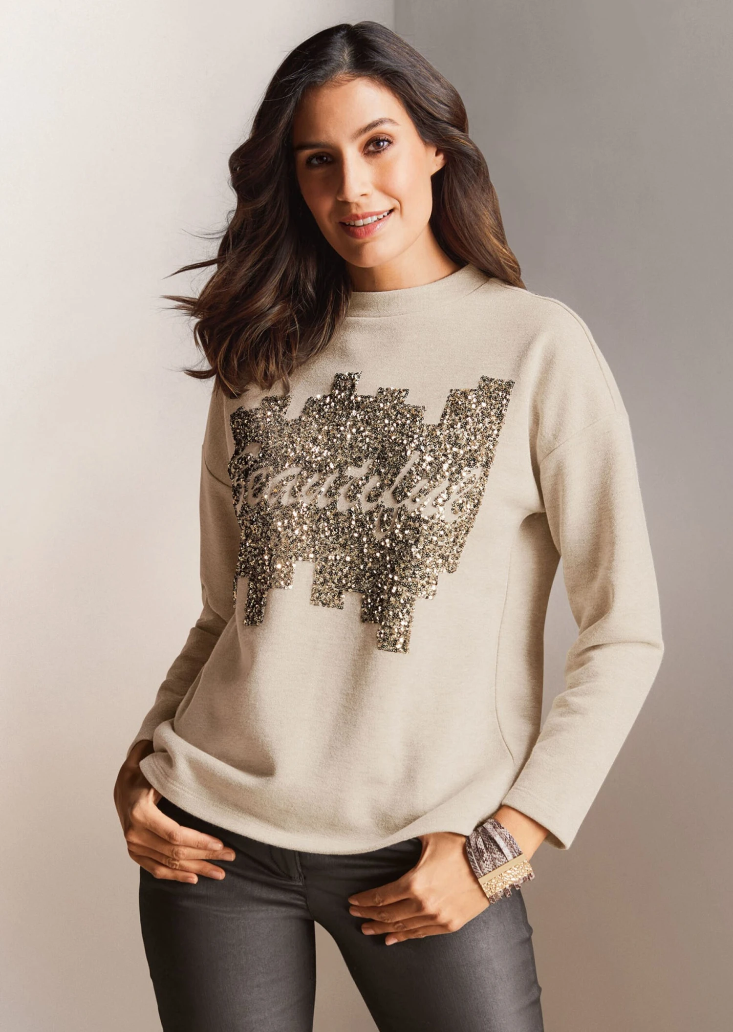 Sweatshirt Mit Pailletten Helltaupe / Melange 4 Sweatshirt Mit Pailletten Helltaupe / Melange – Bild 2