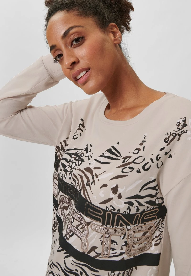 MIT ABSTRAKTEM PRINT UND GLITZERSTEINCHEN - Sweatshirt - Platinfarben Multicolor 6 MIT ABSTRAKTEM PRINT UND GLITZERSTEINCHEN - Sweatshirt - Platinfarben Multicolor – Bild 4