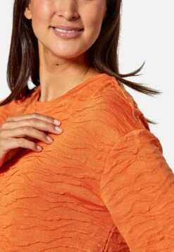 MIT 3 D-EFFEKT - Bluse - Mattorange -Madeleine Mode 5eef54fca6ad4dd49d699ce31864d67d