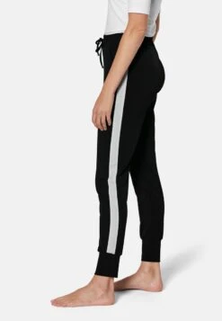 Jogginghose - Schwarz Weiß -Madeleine Mode 63369d4ae0f1410eb4f7ef73ba328c0d