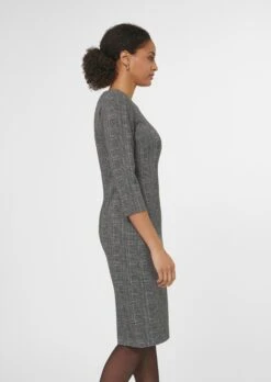 TALBOT RUNHOF X MADELEINE Kleid Mit Floraldruck Schwarz / Wollweiß -Madeleine Mode 633d3b956c6122cac1d3828958c98637