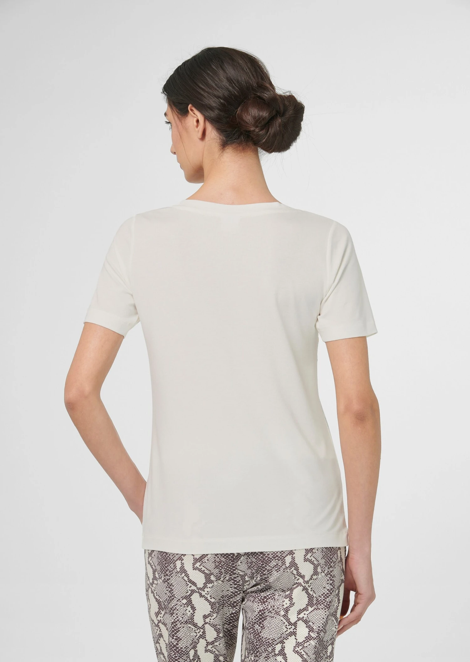 T-Shirt Mit Extravagantem Print Champagner / Multicolor 5 T-Shirt Mit Extravagantem Print Champagner / Multicolor – Bild 3