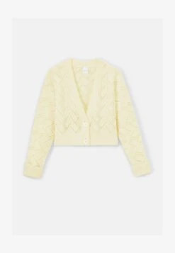 Strickjacke - Wollweiß -Madeleine Mode 6d6eeef2545447d48bf953bc144f373d