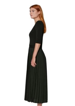 Plisseekleid Schwarz -Madeleine Mode 8017099acf82e0d369c4f1a09186c131