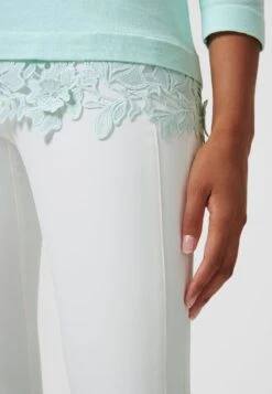 MIT SPITZENSAUM - Strickpullover - Mint -Madeleine Mode 840089fb6b9a4f3db4b7f07eac603dab