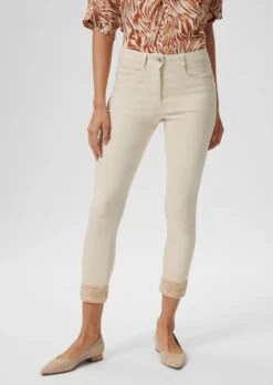 Jeans Mit Häkelspitze Kiesel