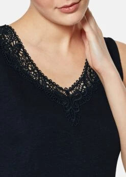 Ärmelloses Leinentop Mit Spitzenbesatz Marine -Madeleine Mode 919e596d1907ea576c806143ab30dc8c