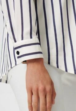 LANGES STREIFEN - Hemdbluse - Weiß Marine -Madeleine Mode 9342c9167a1341d69e61fb0a1c50a2f1