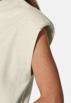 T-Shirt Basic - Beige Melange -Madeleine Mode 99a90685d76f404785b18cd26e72a1d6