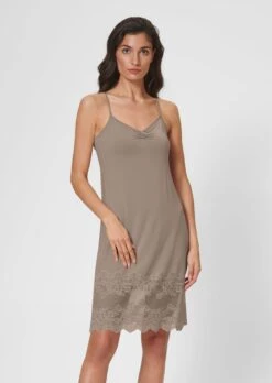 Hemdröckchen Mit Spitze Caramel