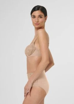 Bügel-BH Aus Elastischer Spitze Make-up -Madeleine Mode a1e5980e704f38cf384af0d508862b00