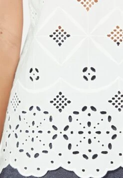 TALBOT RUNHOF X MIT MADEIRA-SPITZE - Top - Wollweiß -Madeleine Mode a33013d95a104f1e9c626e1ab638c390