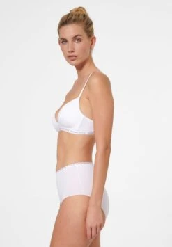 BÜGELLOSER SOFT - Triangel BH - Weiß -Madeleine Mode a4bd2d26f5154caea329d70164621270