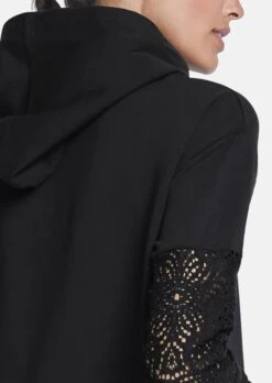 Sweatshirt Mit Spitzenbesatz Schwarz -Madeleine Mode ad8b8d0b86f369f1c19a1aa71ad26ce2