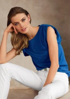 Ärmelloses Shirt Mit U-Boot-Ausschnitt Royalblau -Madeleine Mode afd7608cdeb749e0469d82e2d65ea33e