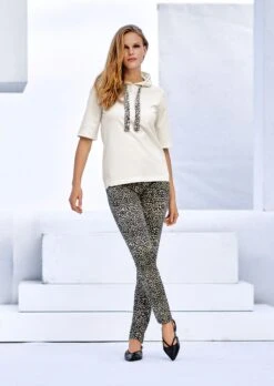 Sweatshirt Mit Kapuze Und Halbarm Wollweiß / Schwarz -Madeleine Mode b271514d1f07d7e5be53e1c2b103d686