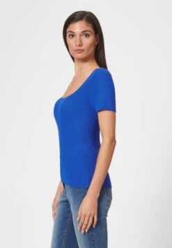 MIT ECKIGEM AUSSCHNITT - T-Shirt Basic - Royal -Madeleine Mode b4a5f2af842841c797e78bcf33f8c6b8