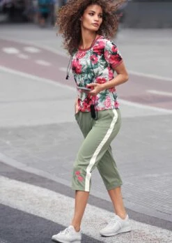 Caprihose Salbei / Creme -Madeleine Mode b8ede30283742d64a83aa072cbea7858