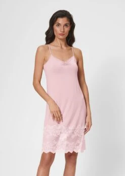 Hemdröckchen Mit Spitze Zartrosé