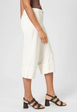 MIT AUFSCHLAG - Jeans Shorts - Creme -Madeleine Mode c2a32098acde49969cd92994ca325cc7