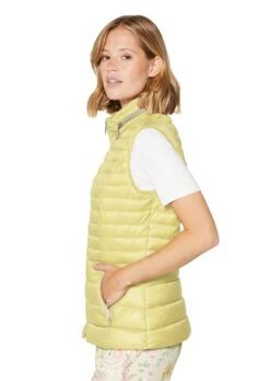 Steppweste Mit Edlem Glanz Zitronensorbet -Madeleine Mode c4f0841df19a1acfc29cb2c986d2b65f