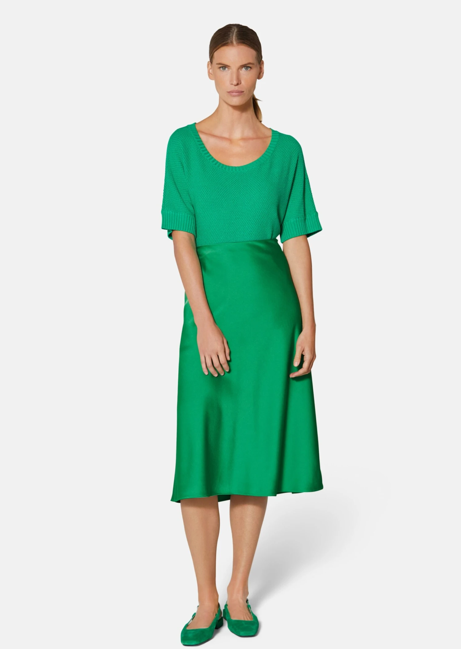 Midirock In Fließender Glanzqualität Apfelgrün 4 Midirock In Fließender Glanzqualität Apfelgrün – Bild 2