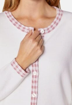 MIT VICHY-KARO-AKZENTEN - Strickjacke - Wollweiß/hellmagnolie -Madeleine Mode cd81e5cd6377425a9087d24033c5255a