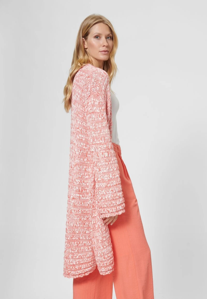 Strickjacke - Lachspink Weiß 6 Strickjacke - Lachspink Weiß – Bild 4