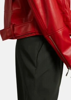 Bundfaltenhose Im Highwaist-Style Schwarz -Madeleine Mode d46ca1d977db48aaf0d3b94b33cbe39a