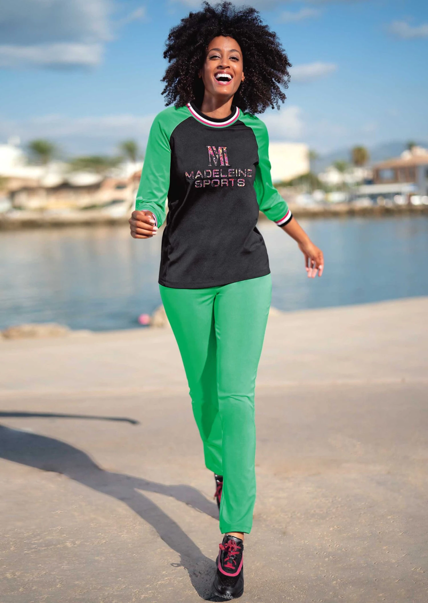 Sweatshirt Im Colourblocking-Stil Hellsmaragd / Schwarz 8 Sweatshirt Im Colourblocking-Stil Hellsmaragd / Schwarz – Bild 6