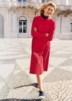 Kleid Aus Samtigem Feincord Tangorot -Madeleine Mode d6e80955b4e8c3db65ccca32f4647f9b