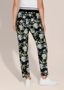 Jogg-Pants Mit Kontrastfarbenem Komfortbund Schwarz / Multicolor -Madeleine Mode e448c0613e336d208beb2e56894fe836