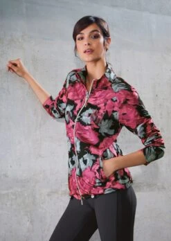 Sportive Jacke Mit Blumenprint Eisrose / Multicolor -Madeleine Mode e7dd2df049ef09ca25ccd719a6701fb7