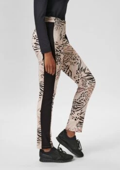 Slimline-Hose Mit Abstraktem Print Und Zierstreifen Schwarz / Multicolor -Madeleine Mode e99f447929f18da6a2079e1cf84d56a6