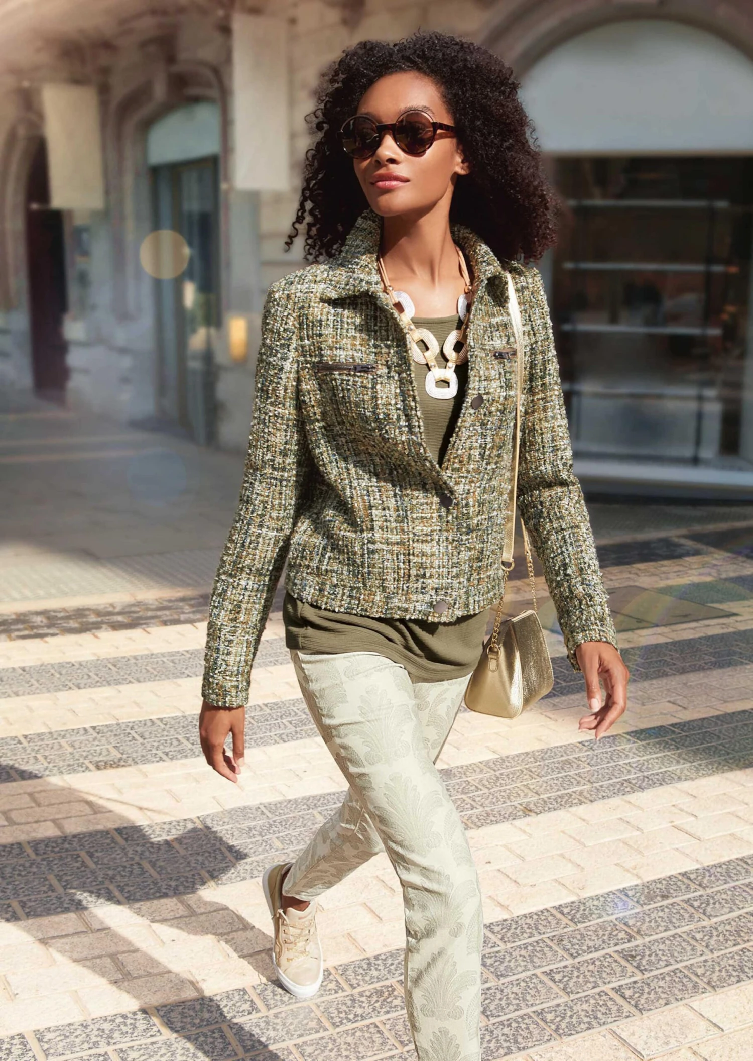 Kurze Tweedjacke Oliv / Multicolor 9 Kurze Tweedjacke Oliv / Multicolor – Bild 7