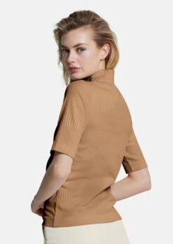 Rippenshirt Mit Kurzen Ärmeln Muskatbraun -Madeleine Mode ed2ee3d7b4cdfa9d54fb52c508a0a05e